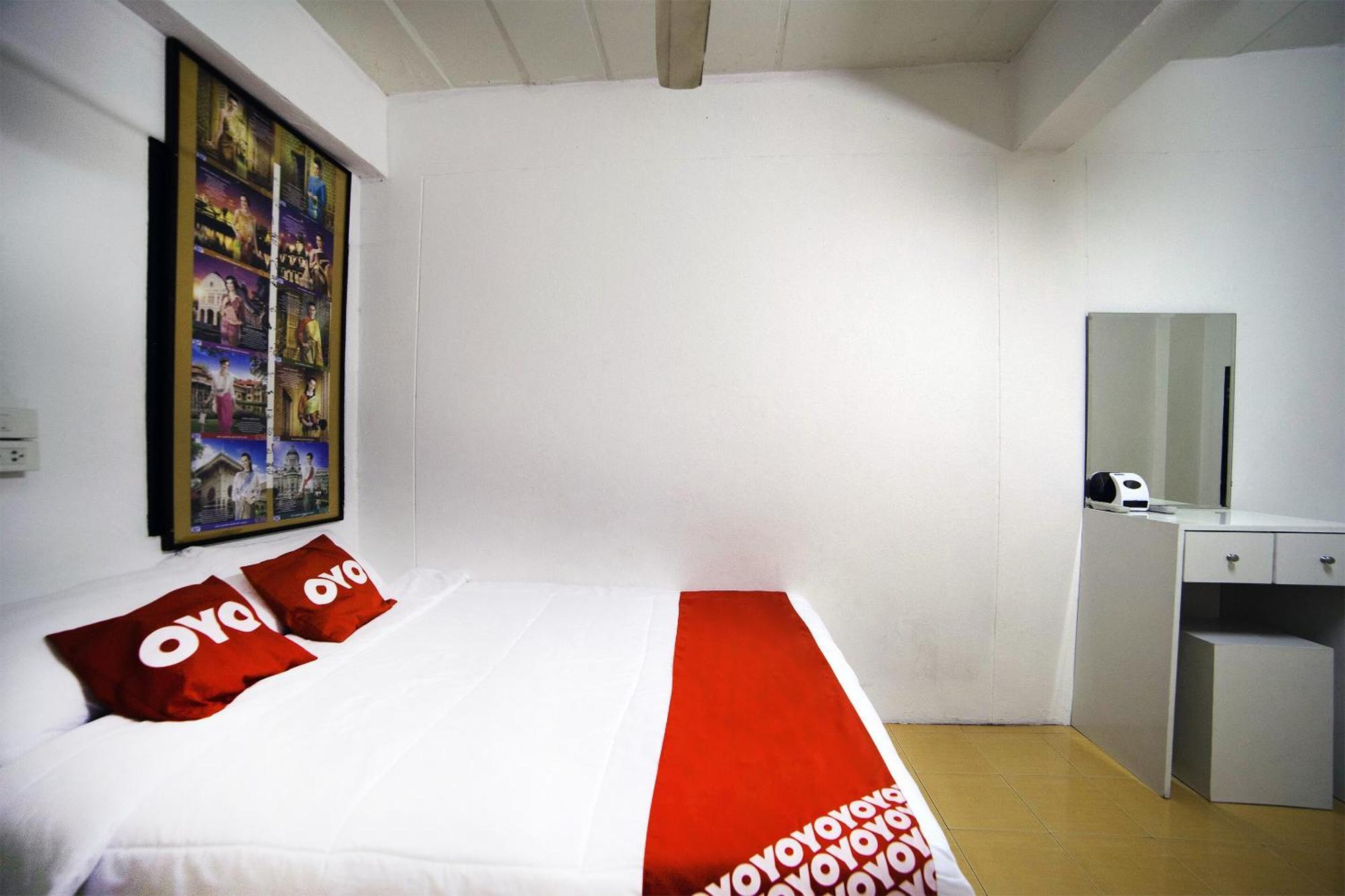 Oyo 560 Chang Hostel Suvarnabhumi Bangkok Exteriör bild